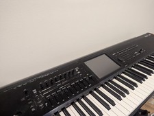 Must see korg for sale  Sun Prairie
