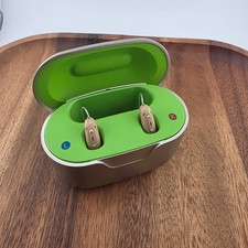 Par de aparelhos auditivos Phonak Audeo Life com estojo carregador bege comprar usado Par de aparelhos auditivos Phonak Audeo Life com estojo carregador bege comprar usado  Enviando para Brazil