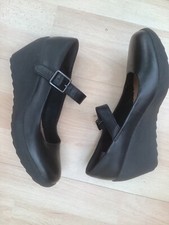 Clarks black active for sale  MANCHESTER
