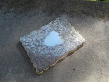 Ancien étuit argent d'occasion Ancien étuit argent d'occasion  Ussac