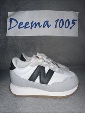 Tênis esportivo infantil New Balance 237 'branco/preto' IH237CG NOVO SEM ETIQUETAS - tamanho 6 largo, usado comprar usado Tênis esportivo infantil New Balance 237 'branco/preto' IH237CG NOVO SEM ETIQUETAS - tamanho 6 largo, usado comprar usado  Enviando para Brazil