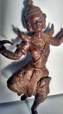 Old asian statue. d'occasion  Fayence