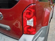 2005-2015 Nissan Xterra quarto painel montado lanterna traseira passageiro direito fabricante de equipamento original, usado comprar usado  Enviando para Brazil