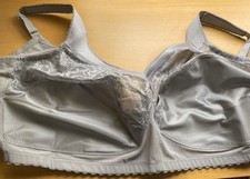 Glamorise women bra for sale  MANCHESTER