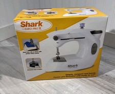 Máquina de costura portátil Euro Pro Shark modelo 998A com todos os acessórios comprar usado Máquina de costura portátil Euro Pro Shark modelo 998A com todos os acessórios comprar usado  Enviando para Brazil