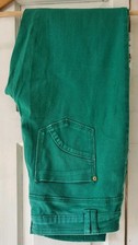 Yes yes green for sale  BRACKNELL