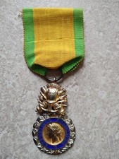 Médaille militaire insigne d'occasion  Celles-sur-Belle