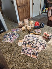 Lots baseball memorabilia for sale  Delaware