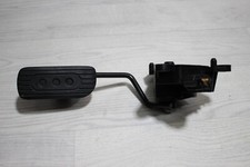 Gaspedal 18002 700 gebraucht kaufen  Schwaigern