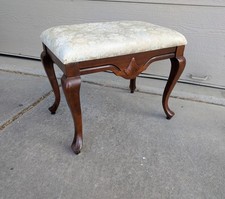 Vintage queen anne for sale  Aurora