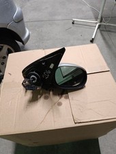 Specchietto retrovisore destro usato  Vimodrone