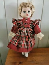 Jolie poupee porcelaine d'occasion  Bordeaux-