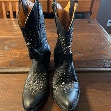 Old gringo women for sale  Corcoran