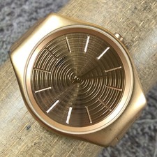 Usado, Relógio de quartzo feminino Swatch feito na Suíça ouro tamanho aço inoxidável 6 3/4" comprar usado  Enviando para Brazil