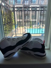 Size 9.5 nike for sale  Dallas