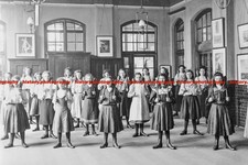 F001710 girls holding for sale  MAIDSTONE