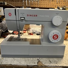 Singer 4423 sewing for sale  New Tazewell