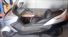 yamaha majesty 250 ricambi usato  Napoli
