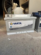 Batteria auto varta usato  Prato