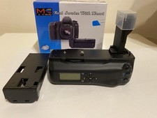 Punho de bateria Canon Eos 5D Mark ii feito por Meike novo em folha caixa aberta, usado comprar usado Punho de bateria Canon Eos 5D Mark ii feito por Meike novo em folha caixa aberta, usado comprar usado  Enviando para Brazil