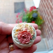 Ringtons floral bouquet for sale  HULL