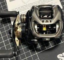 Carrete de pesca limitado Megabass Rhodium 73 mano derecha baitcasting como nuevo JAPÓN raro segunda mano  Embacar hacia Mexico