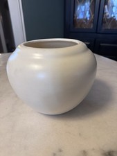 Vintage cream haeger for sale Vintage cream haeger for sale  Stillwater