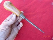Grande alène poinçon d'occasion  Le Breil-sur-Mérize