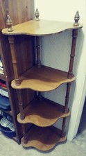 Linda prateleira de canto vintage estilo vitoriano de 4 camadas com eixos comprar usado  Enviando para Brazil