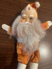 Usado, Boneca vintage Kitsch assustadora Papai Noel braços dobráveis barba macia desbotada corpo de veludo vermelho comprar usado  Enviando para Brazil