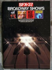 Używany, SFX-37 Broadway Shows (SFX for all home keyboards) Book The Cheap Fast Free Post na sprzedaż  Wysyłka do Poland