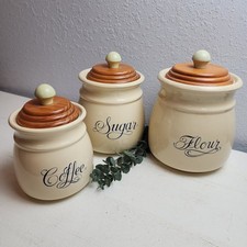 Usado, Conjunto de vasilha de farinha de açúcar de cerâmica para café e fazenda tampas de madeira decoração de cozinha comprar usado Usado, Conjunto de vasilha de farinha de açúcar de cerâmica para café e fazenda tampas de madeira decoração de cozinha comprar usado  Enviando para Brazil