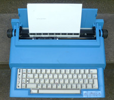 Macchina scrivere elettronica usato  Volano
