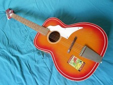 Guitare folk truetone d'occasion  Vendenheim
