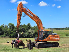 2014 doosan dx300 for sale  Brenham