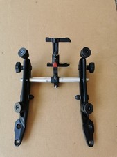 Supporto parabrezza moto usato  Robbiate