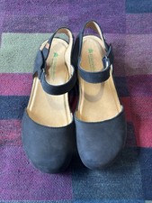 Naturalista 5850 women for sale  THETFORD