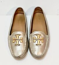 Mocassim driver TORY BURCH Everly prata couro logotipo latão laminado tamanho 6 M comprar usado  Enviando para Brazil