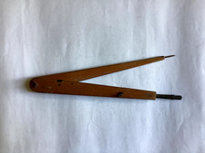 Vecchio compasso lavagna usato Vecchio compasso lavagna usato  Livorno