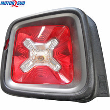 Fanale posteriore alogeno usato Fanale posteriore alogeno usato  Torre del Greco