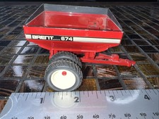 Carrinho de grãos Brent 674 vermelho com duas rodas difícil de encontrar raro solto c3 em escala 1/64 comprar usado  Enviando para Brazil