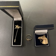 9ct gold horse shoe ring for sale 9ct gold horse shoe ring for sale NEW MILTON
