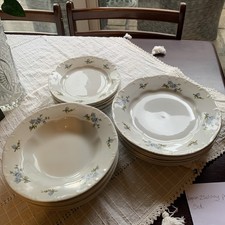 Hungarian zsolnay porcelain for sale Hungarian zsolnay porcelain for sale  WATFORD
