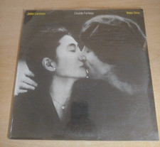 John lennon yoko usato  Napoli