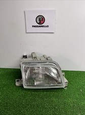 Fanale. anteriore destro usato Fanale. anteriore destro usato  San Felice a Cancello