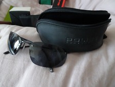 Lunettes soleil noires d'occasion Lunettes soleil noires d'occasion  Boulogne-Billancourt