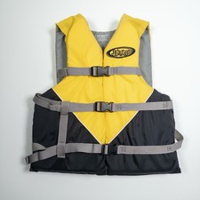 Colete salva-vidas universal Stearns preto/amarelo adulto serve no peito 30” - 52” comprar usado  Enviando para Brazil