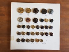 Lot anciens boutons d'occasion  Noyers-sur-Cher