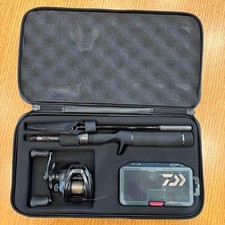 Conjunto de varas de isca compactas DAIWA CP-X2L cabo esquerdo com carretel de haste e estojo de acessórios comprar usado  Enviando para Brazil