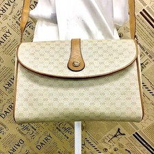 Gucci canvas shoulder d'occasion  Expédié en Belgium